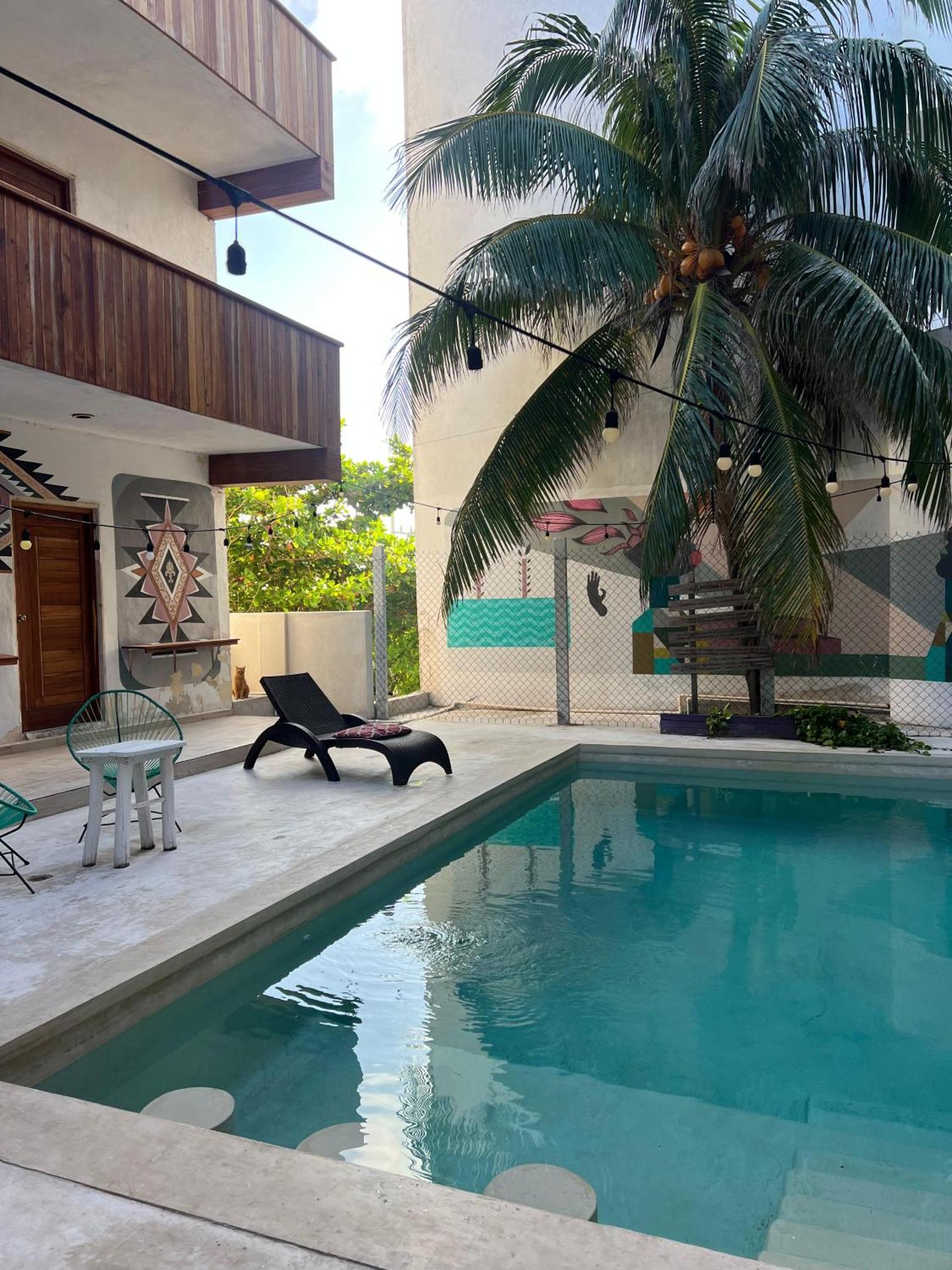 Balu Hotel Isla Mujeres Buitenkant foto